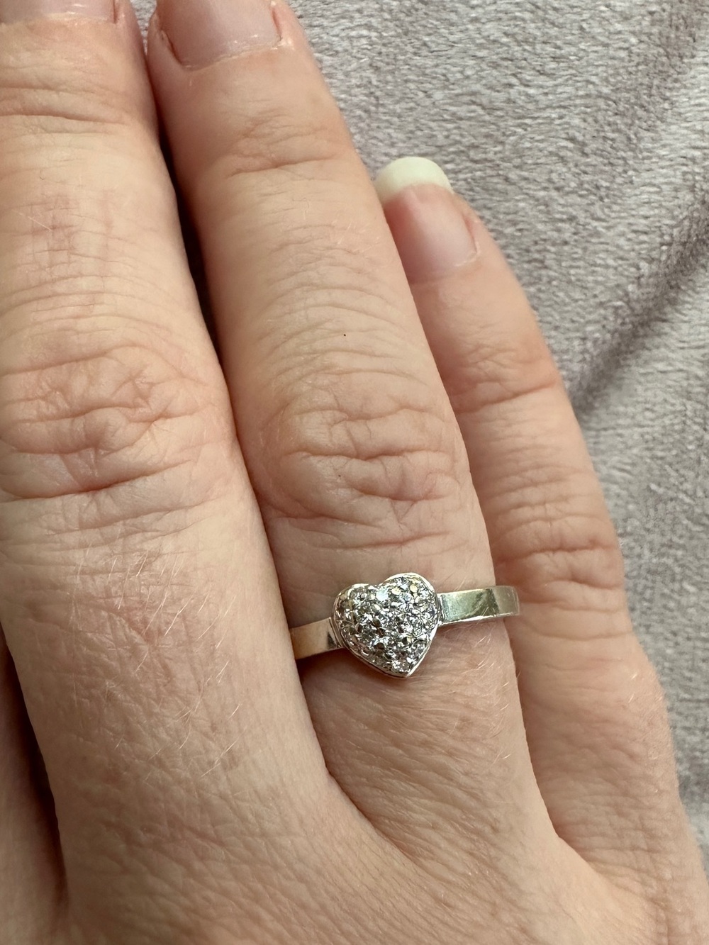 ROBERTO COIN TINY TREASURES PUFFED HEART RING WITH DIAMONDS in 18K White Gold - Picture 4 of 15